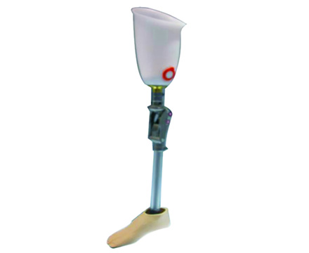 3歲娃車禍失去雙腿 每天訓練8小時被贊鐵腿男孩