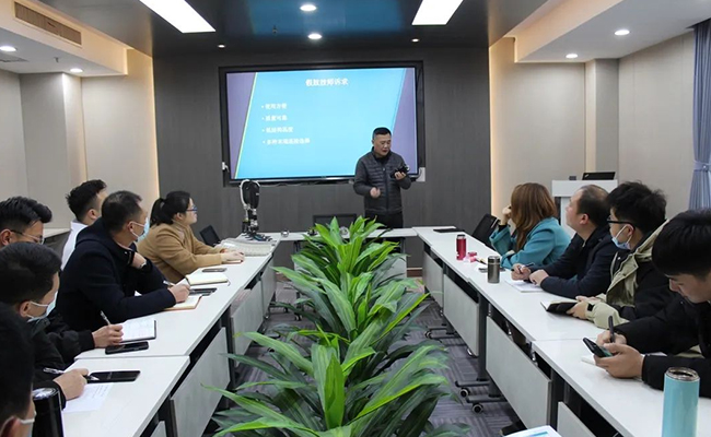 2023年度德誠(chéng)技術(shù)骨干進(jìn)行首輪技術(shù)、產(chǎn)品培訓(xùn)