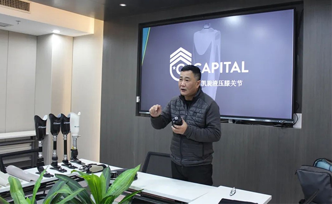 2023年度德誠(chéng)技術(shù)骨干進(jìn)行首輪技術(shù)、產(chǎn)品培訓(xùn)